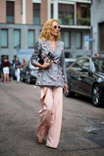 冬日時(shí)尚 大衣+闊腿褲，告別時(shí)尚絕緣體